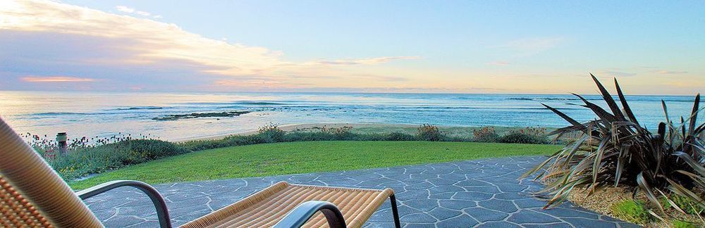 Apartment Beachfront Bliss For Two L Nova Escapes